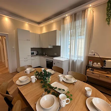 Book-a-room 33 Appartement *