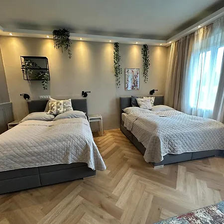 Book-a-room 33 * 萨尔茨堡