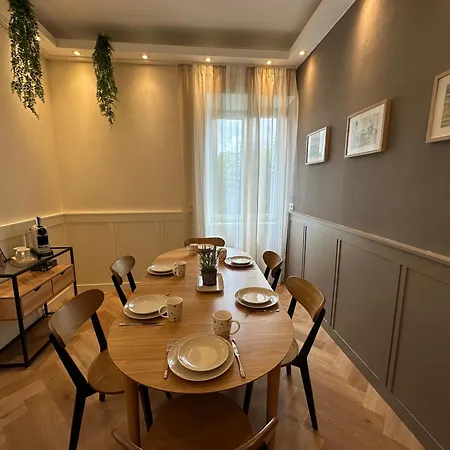 Apartment Book-a-room 33