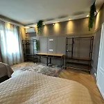 Book-a-room 33 Apartman